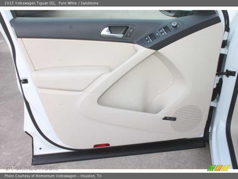 Pure White / Sandstone 2015 Volkswagen Tiguan SEL
