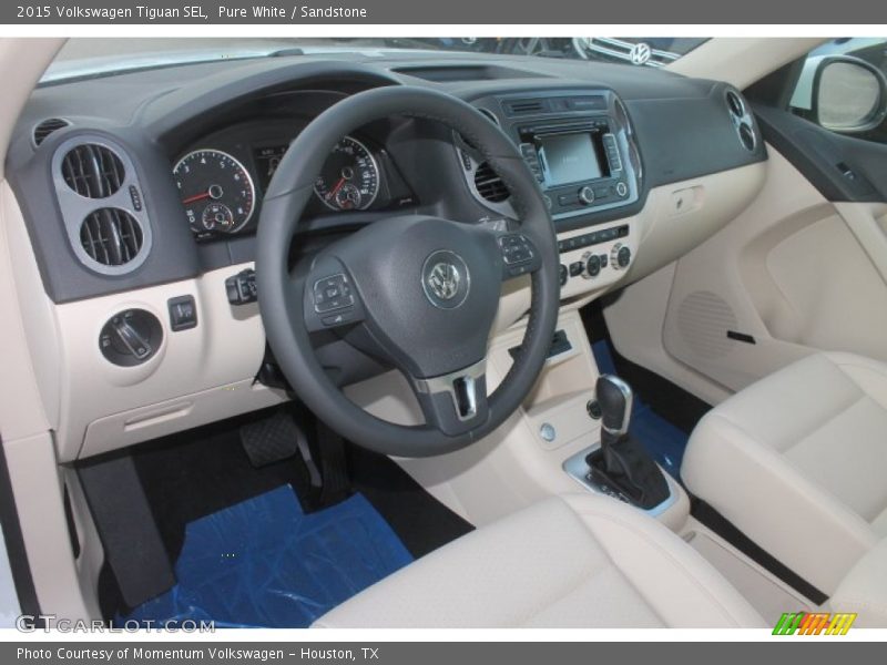 Pure White / Sandstone 2015 Volkswagen Tiguan SEL