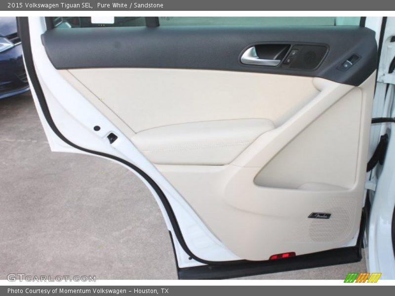 Pure White / Sandstone 2015 Volkswagen Tiguan SEL