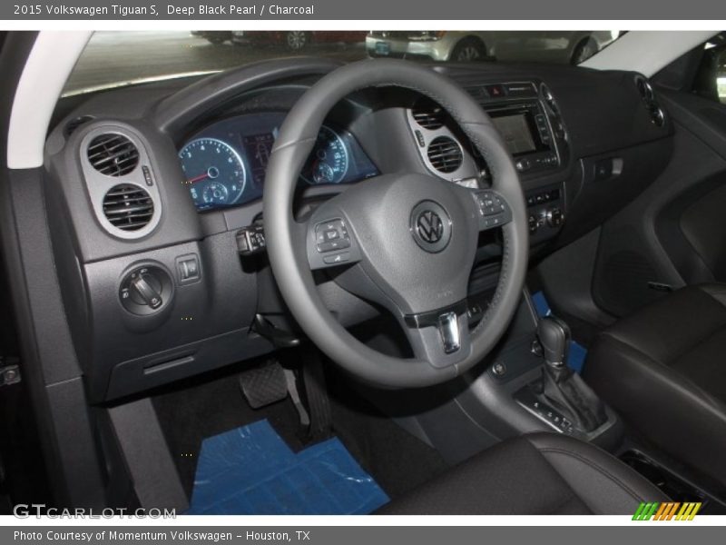 Deep Black Pearl / Charcoal 2015 Volkswagen Tiguan S