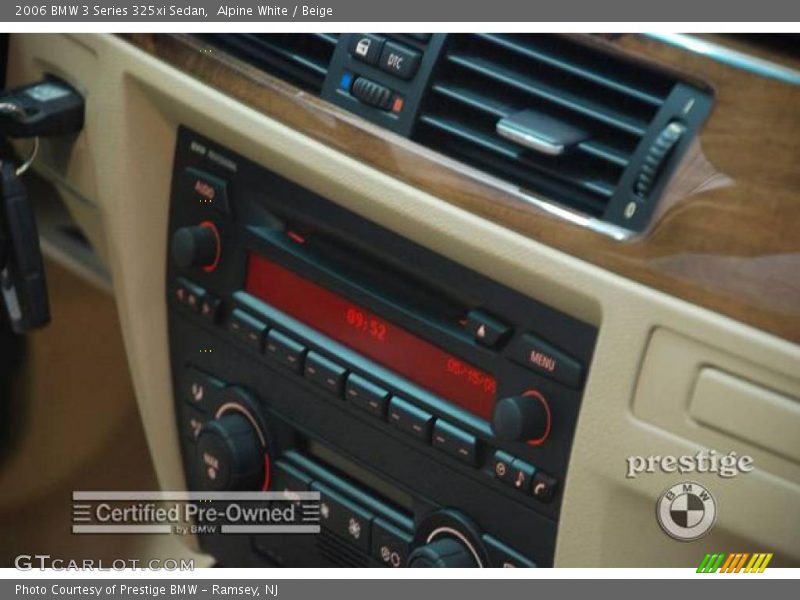 Alpine White / Beige 2006 BMW 3 Series 325xi Sedan