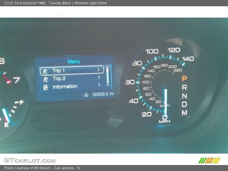 Tuxedo Black / Medium Light Stone 2015 Ford Explorer FWD