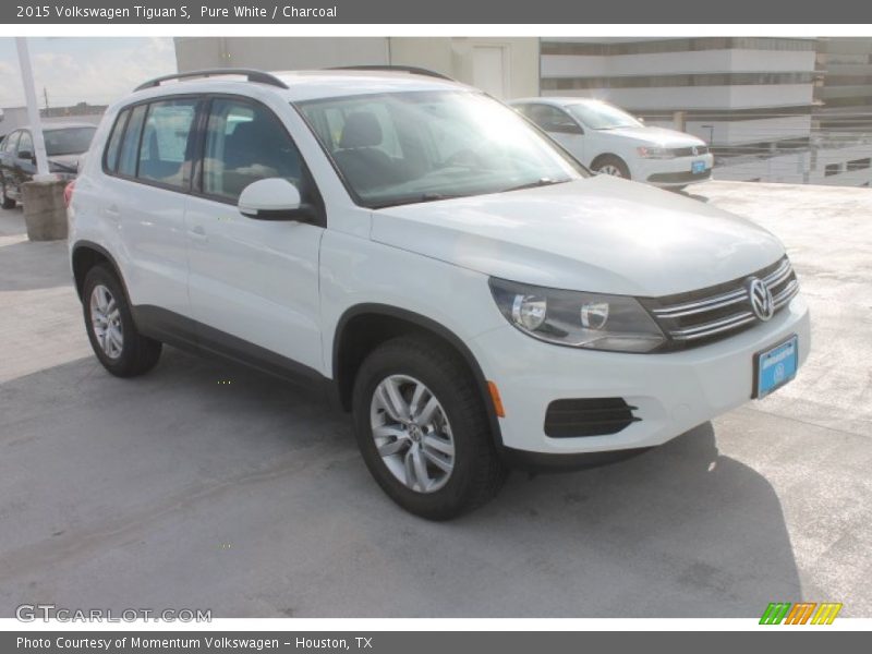 Pure White / Charcoal 2015 Volkswagen Tiguan S