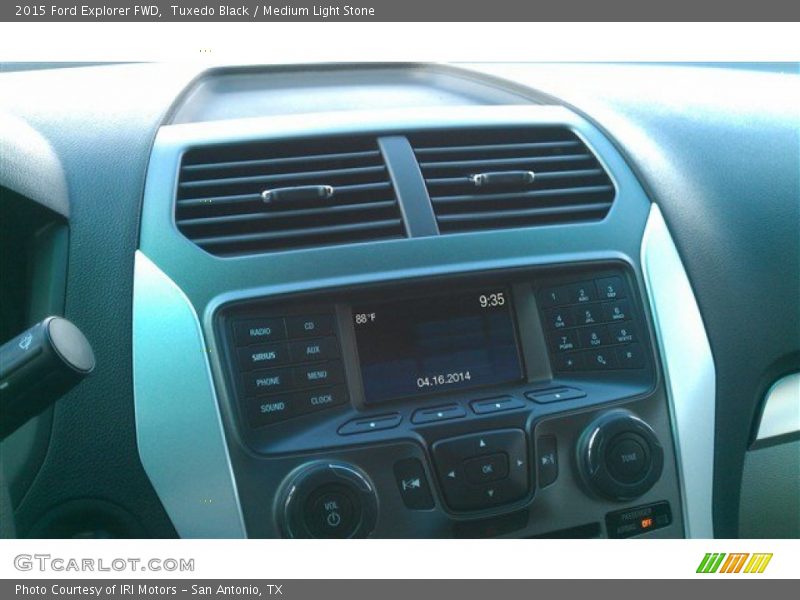Tuxedo Black / Medium Light Stone 2015 Ford Explorer FWD