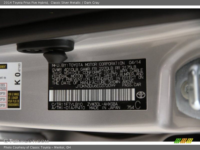 Classic Silver Metallic / Dark Gray 2014 Toyota Prius Five Hybrid