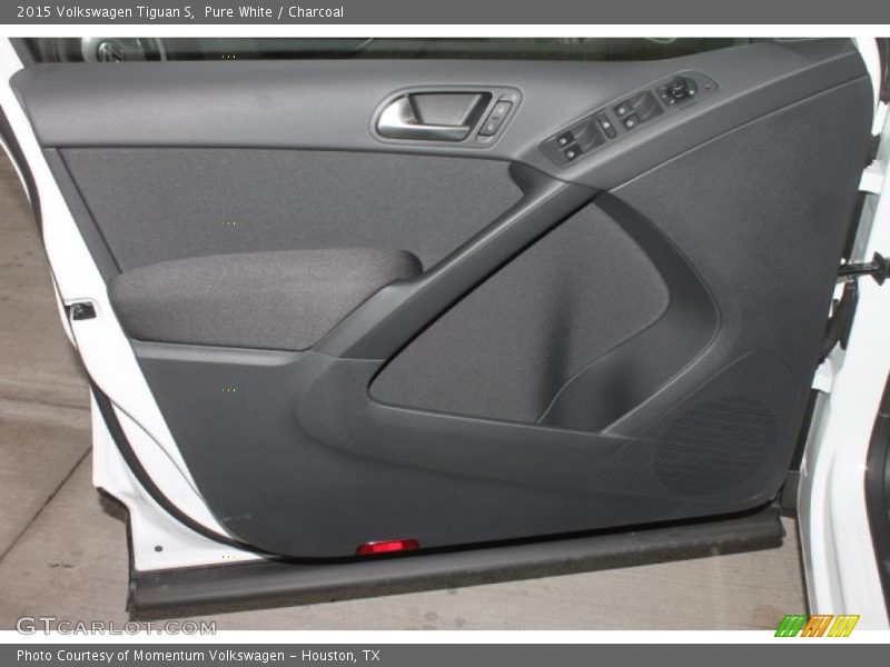Pure White / Charcoal 2015 Volkswagen Tiguan S