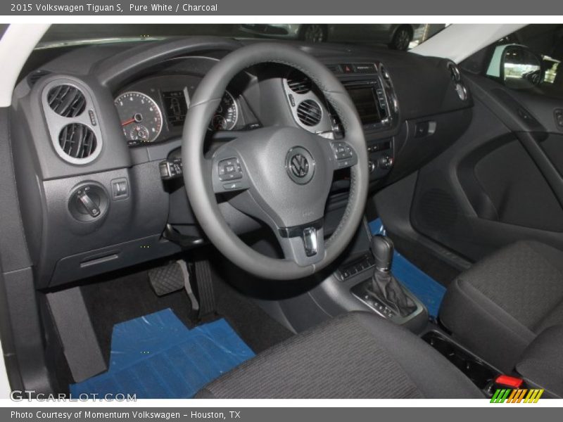 Pure White / Charcoal 2015 Volkswagen Tiguan S