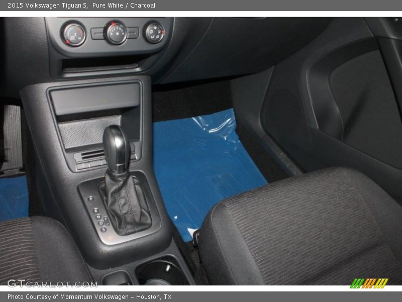 Pure White / Charcoal 2015 Volkswagen Tiguan S