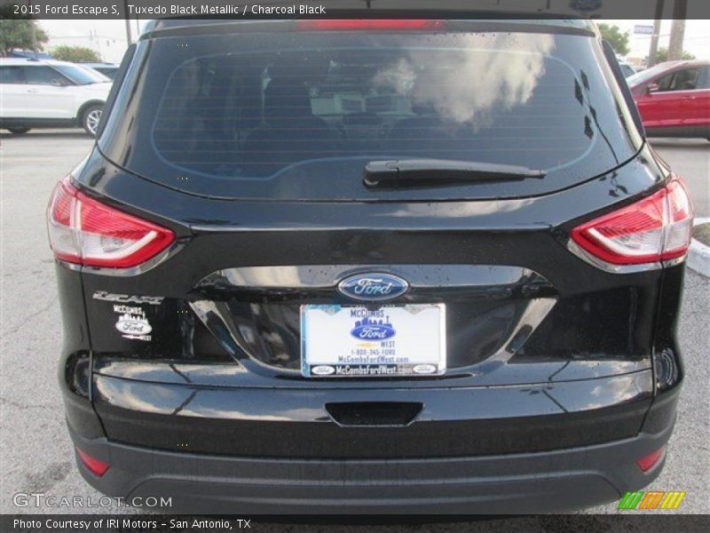 Tuxedo Black Metallic / Charcoal Black 2015 Ford Escape S