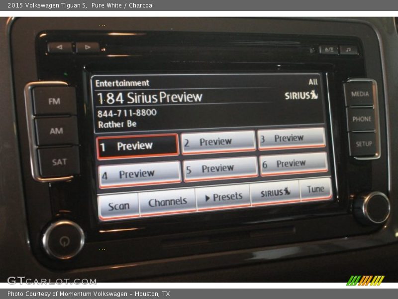 Pure White / Charcoal 2015 Volkswagen Tiguan S