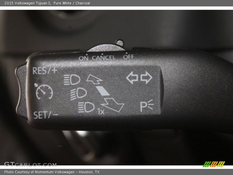 Controls of 2015 Tiguan S