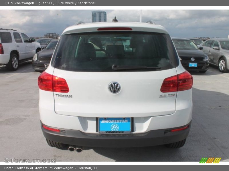 Pure White / Sandstone 2015 Volkswagen Tiguan SEL