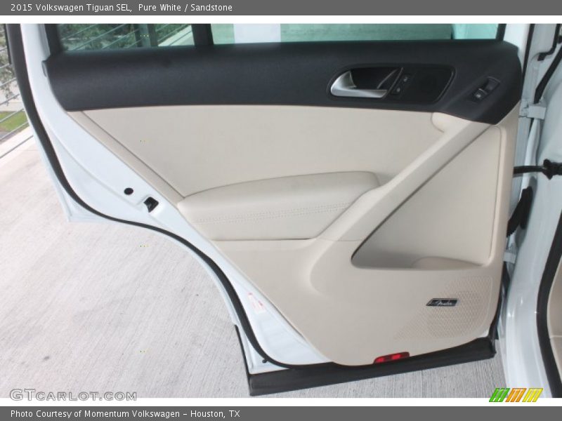 Pure White / Sandstone 2015 Volkswagen Tiguan SEL