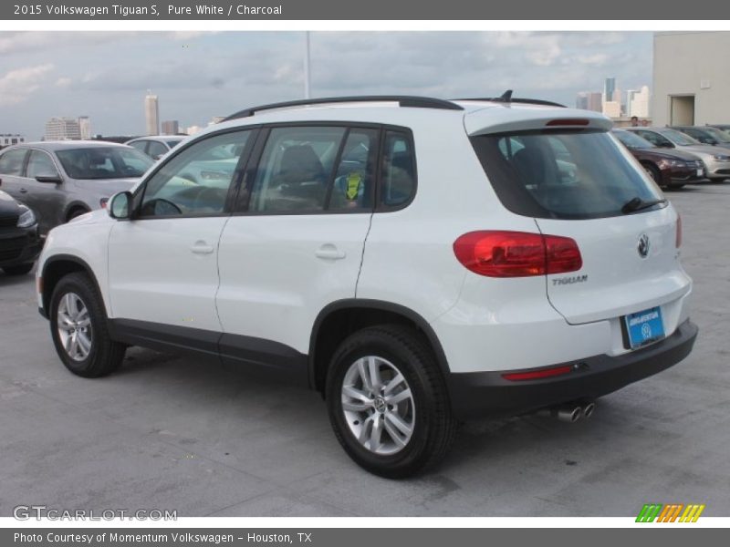 Pure White / Charcoal 2015 Volkswagen Tiguan S