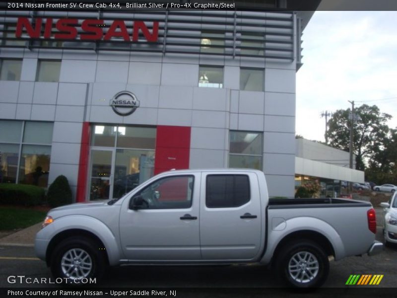 Brilliant Silver / Pro-4X Graphite/Steel 2014 Nissan Frontier SV Crew Cab 4x4
