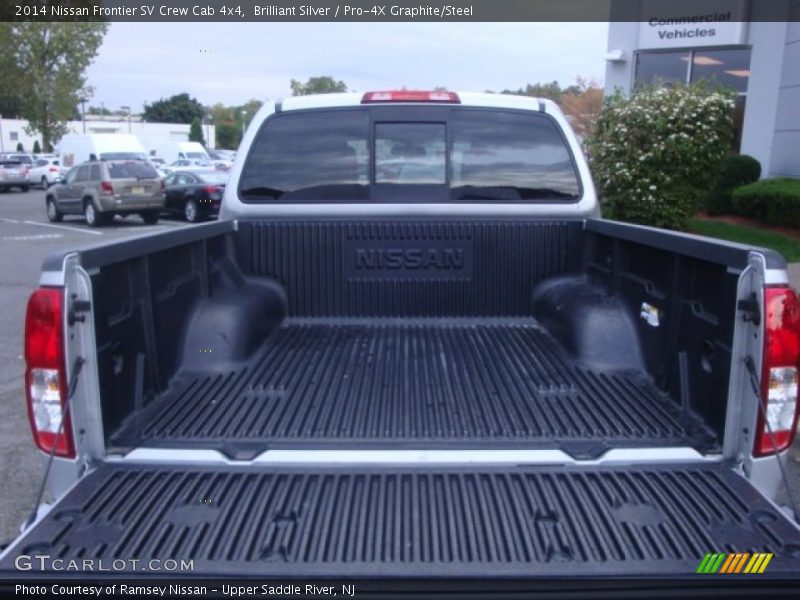 Brilliant Silver / Pro-4X Graphite/Steel 2014 Nissan Frontier SV Crew Cab 4x4