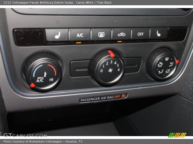 Candy White / Titan Black 2015 Volkswagen Passat Wolfsburg Edition Sedan