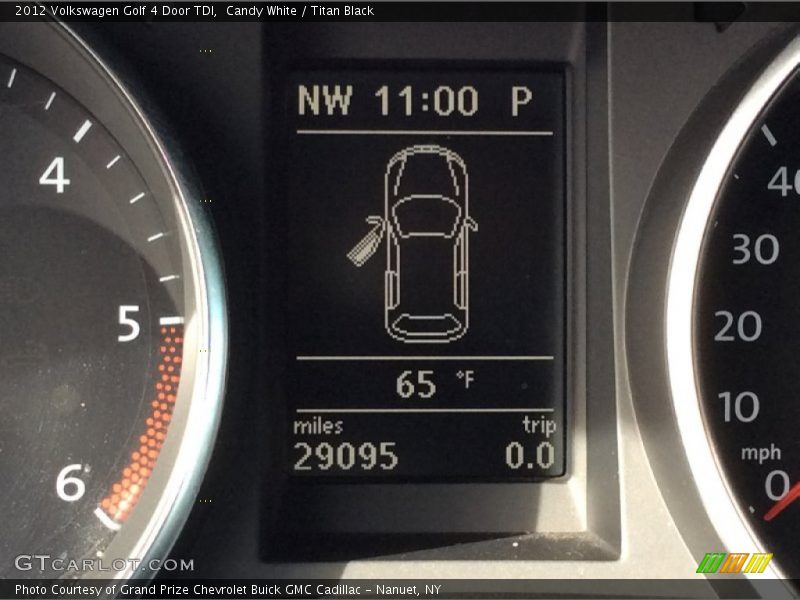 Candy White / Titan Black 2012 Volkswagen Golf 4 Door TDI