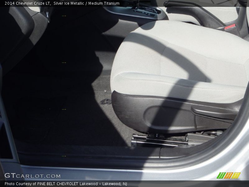 Silver Ice Metallic / Medium Titanium 2014 Chevrolet Cruze LT