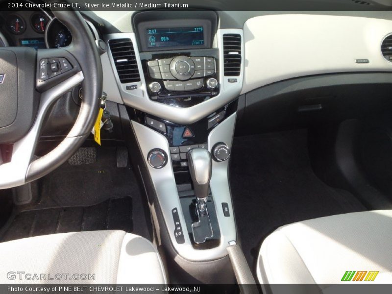 Silver Ice Metallic / Medium Titanium 2014 Chevrolet Cruze LT