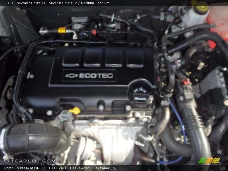 Silver Ice Metallic / Medium Titanium 2014 Chevrolet Cruze LT