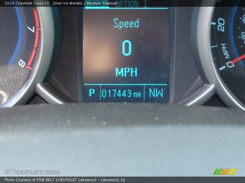 Silver Ice Metallic / Medium Titanium 2014 Chevrolet Cruze LT