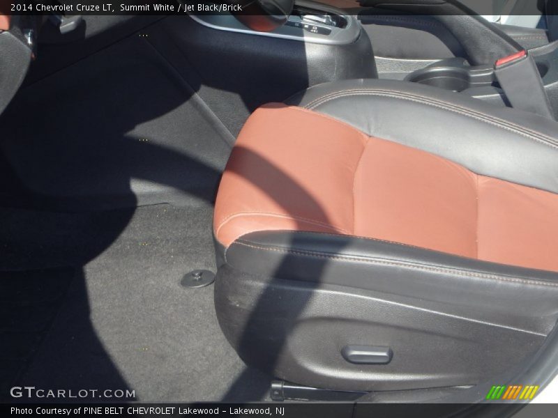 Summit White / Jet Black/Brick 2014 Chevrolet Cruze LT