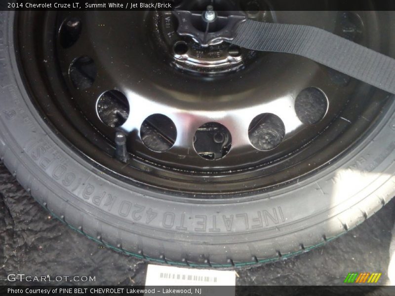 Summit White / Jet Black/Brick 2014 Chevrolet Cruze LT