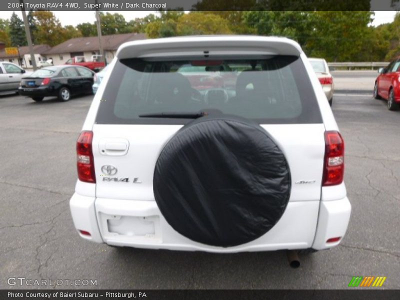Super White / Dark Charcoal 2004 Toyota RAV4 4WD