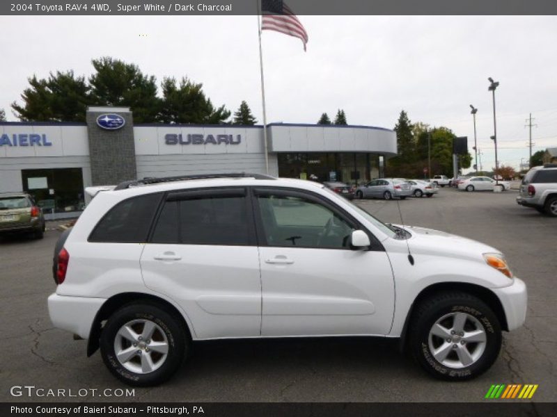 Super White / Dark Charcoal 2004 Toyota RAV4 4WD