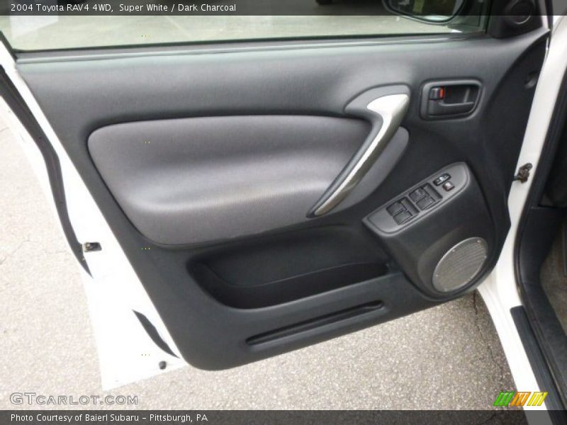 Super White / Dark Charcoal 2004 Toyota RAV4 4WD