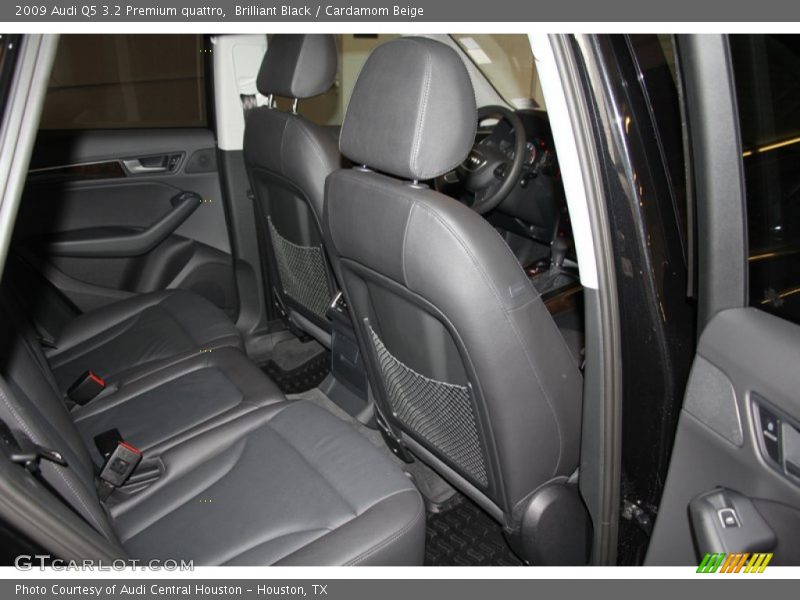 Brilliant Black / Cardamom Beige 2009 Audi Q5 3.2 Premium quattro