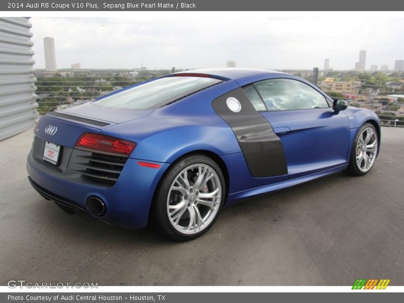 Sepang Blue Pearl Matte / Black 2014 Audi R8 Coupe V10 Plus