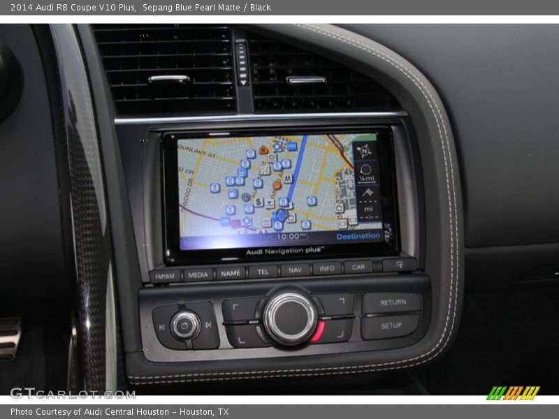 Navigation of 2014 R8 Coupe V10 Plus