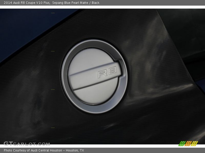 Gas Door - 2014 Audi R8 Coupe V10 Plus