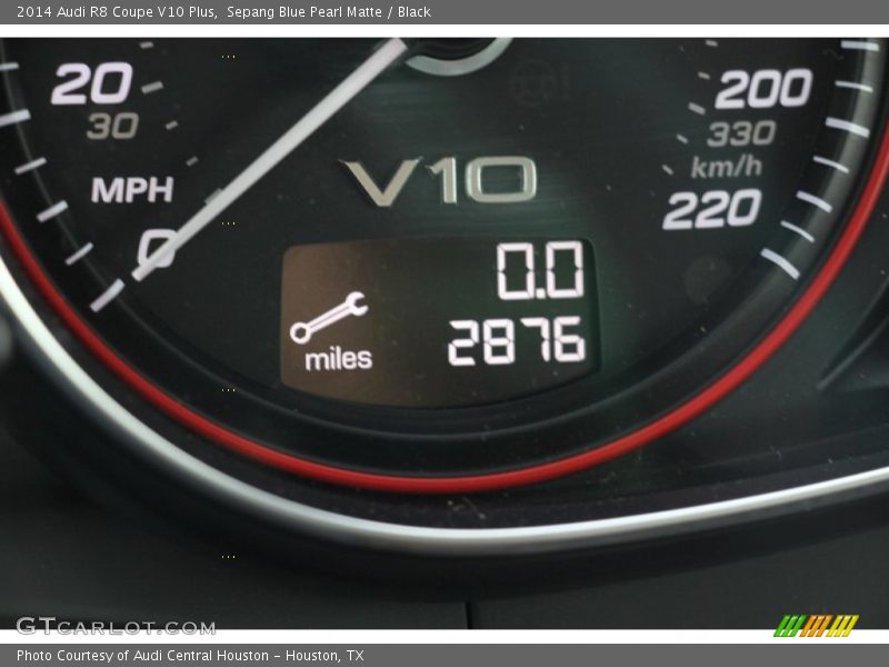 Sepang Blue Pearl Matte / Black 2014 Audi R8 Coupe V10 Plus