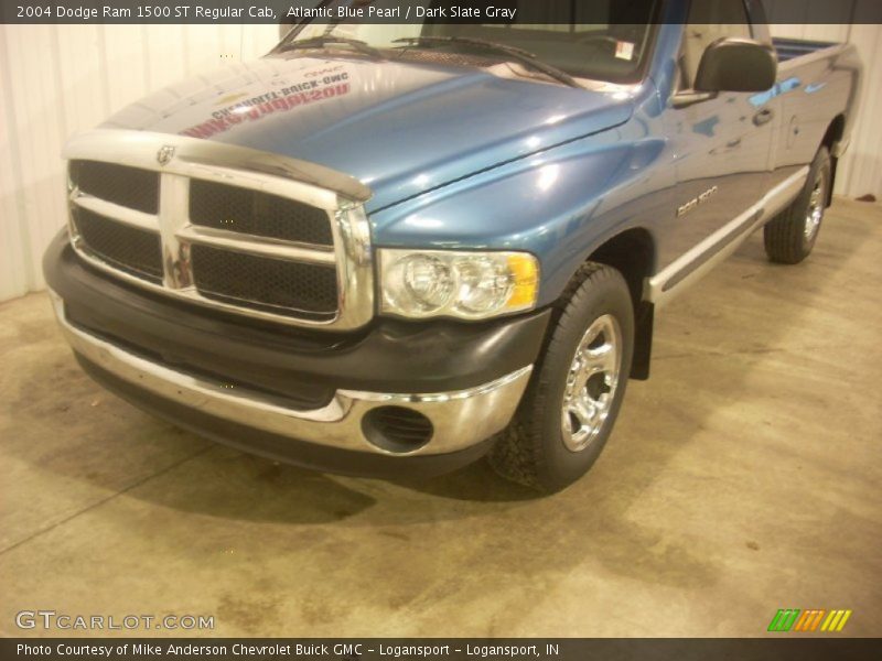 Atlantic Blue Pearl / Dark Slate Gray 2004 Dodge Ram 1500 ST Regular Cab