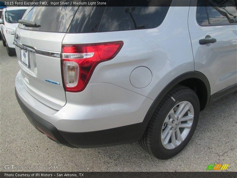 Ingot Silver / Medium Light Stone 2015 Ford Explorer FWD