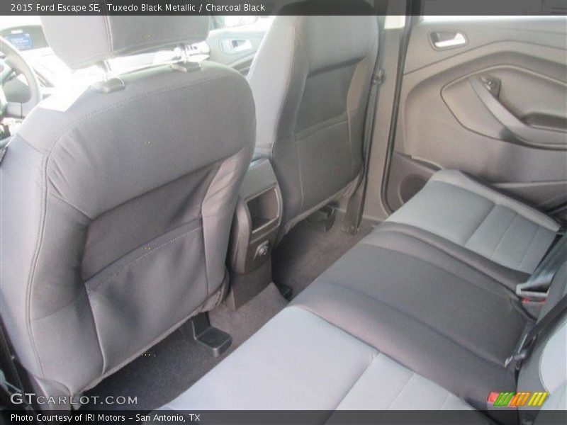 Tuxedo Black Metallic / Charcoal Black 2015 Ford Escape SE