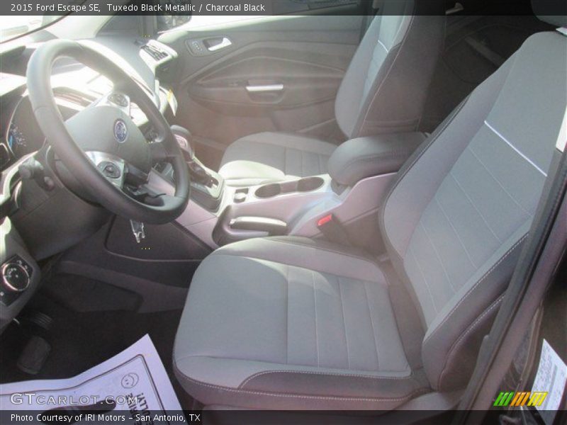 Tuxedo Black Metallic / Charcoal Black 2015 Ford Escape SE