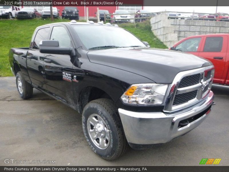 Front 3/4 View of 2015 2500 Tradesman Crew Cab 4x4