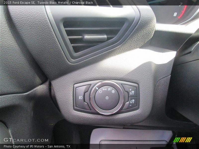Tuxedo Black Metallic / Charcoal Black 2015 Ford Escape SE