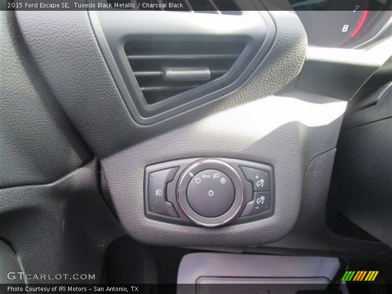 Tuxedo Black Metallic / Charcoal Black 2015 Ford Escape SE