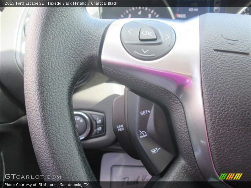 Tuxedo Black Metallic / Charcoal Black 2015 Ford Escape SE