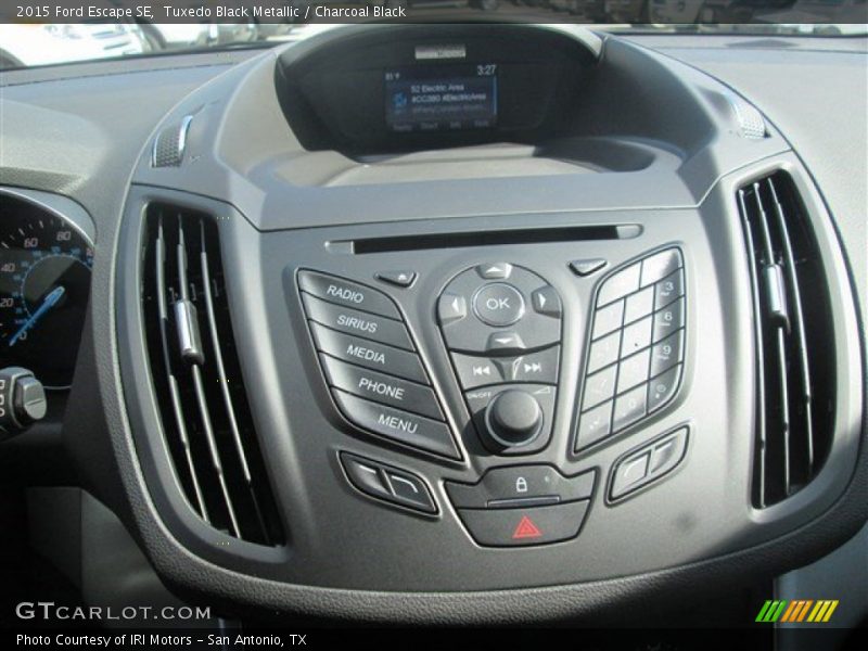 Tuxedo Black Metallic / Charcoal Black 2015 Ford Escape SE