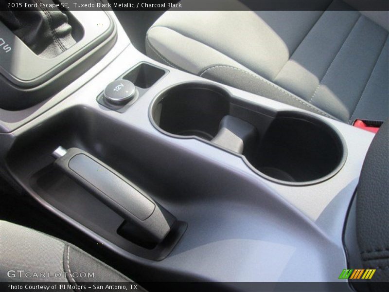 Tuxedo Black Metallic / Charcoal Black 2015 Ford Escape SE