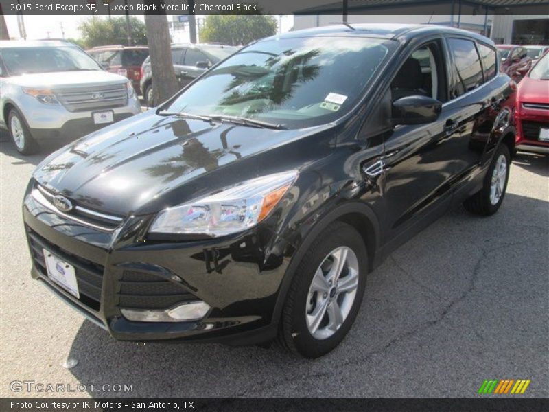 Tuxedo Black Metallic / Charcoal Black 2015 Ford Escape SE