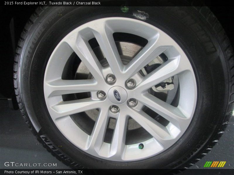 Tuxedo Black / Charcoal Black 2015 Ford Explorer XLT
