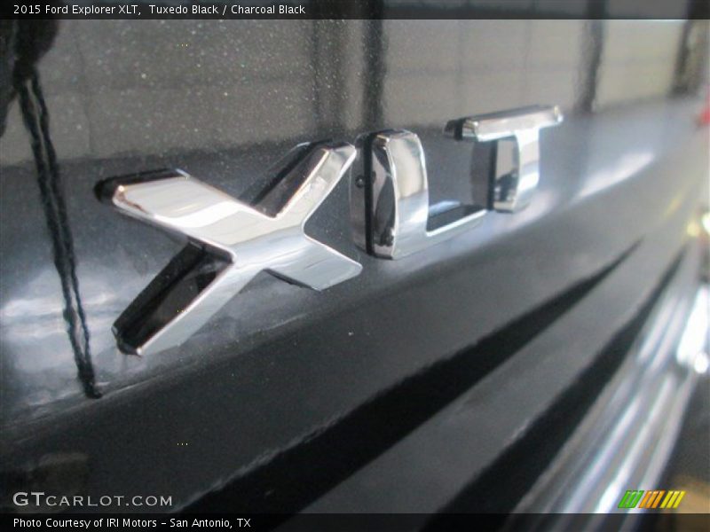 Tuxedo Black / Charcoal Black 2015 Ford Explorer XLT