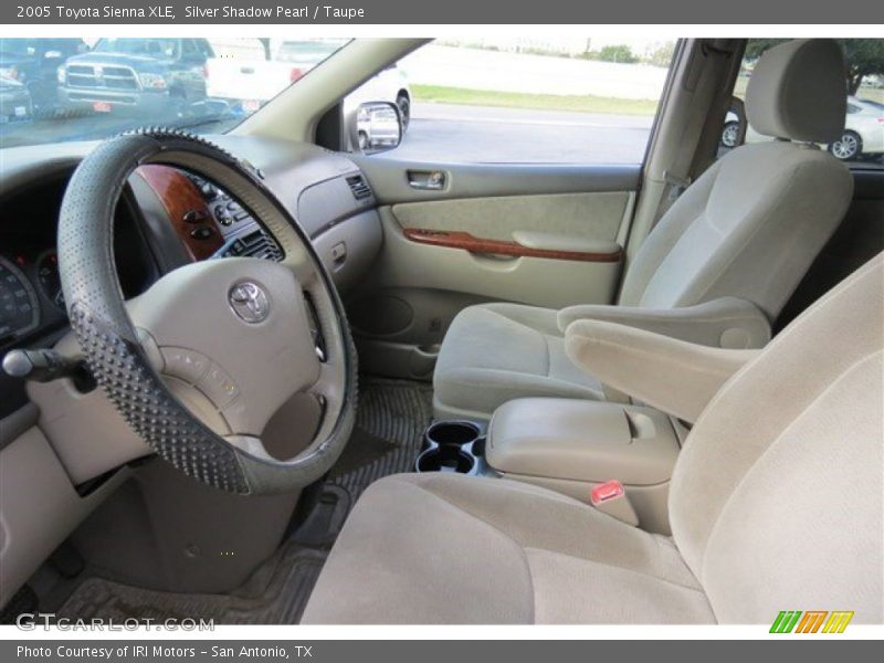 Silver Shadow Pearl / Taupe 2005 Toyota Sienna XLE